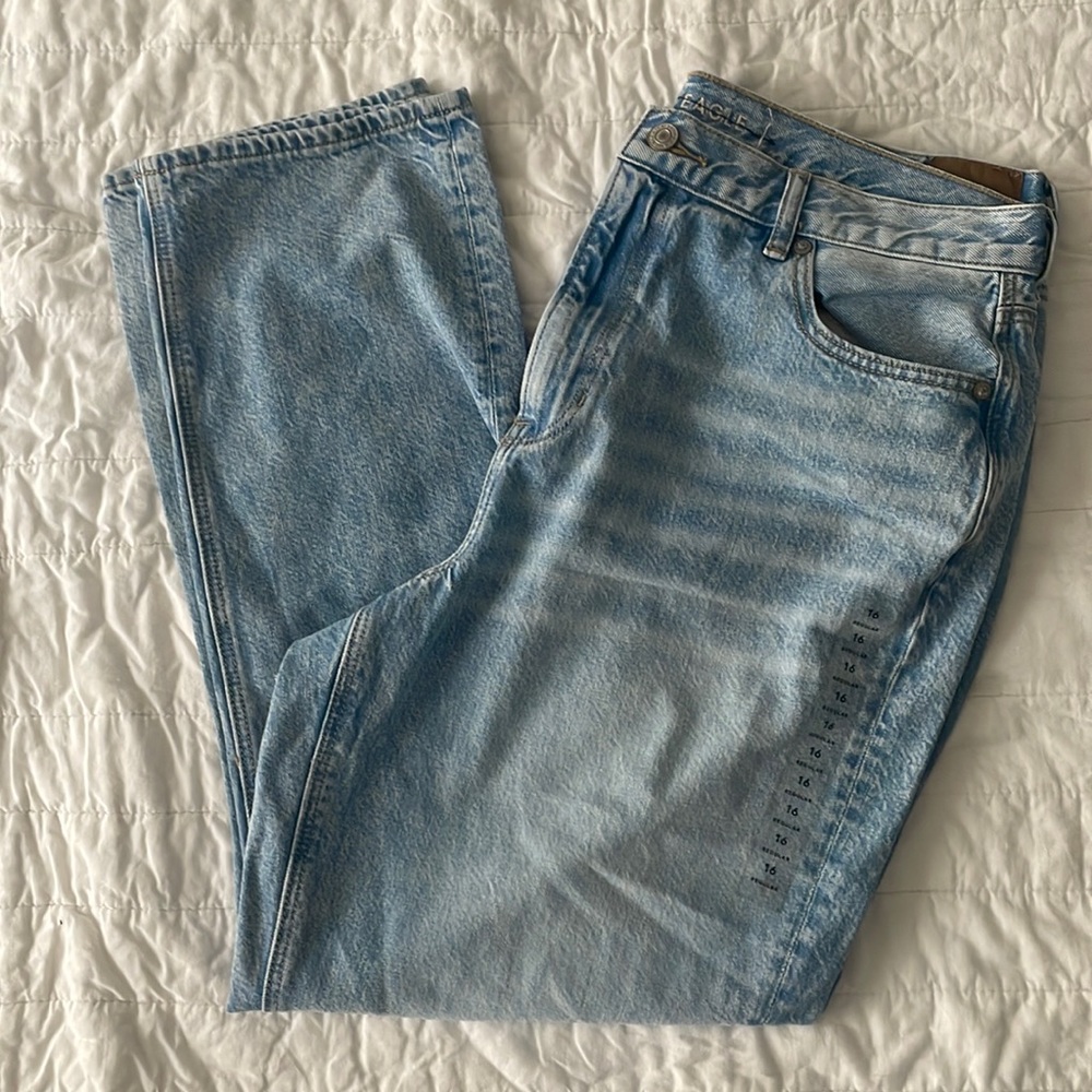 Never worn American Eagle Jeans